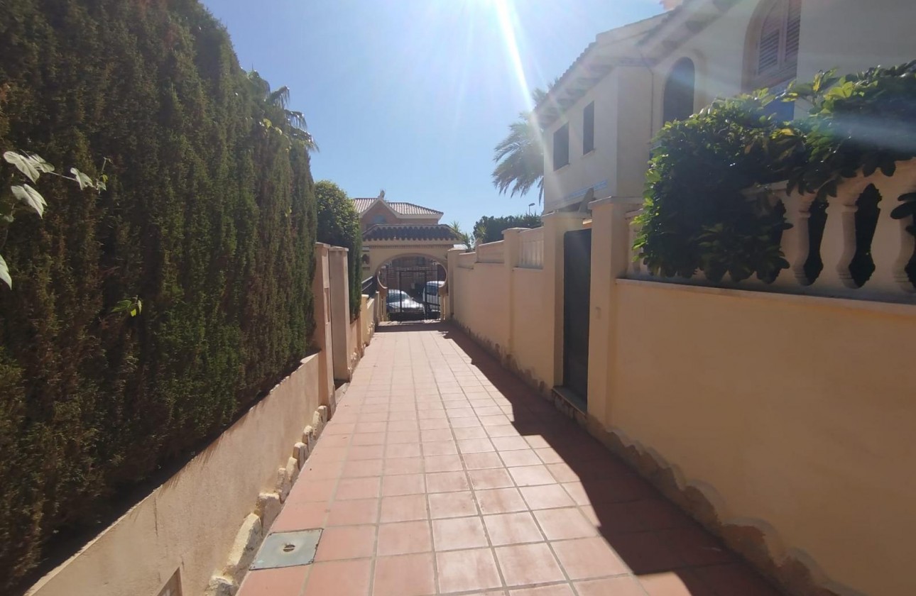 Resale - Bungalow - Torrevieja - Torreblanca