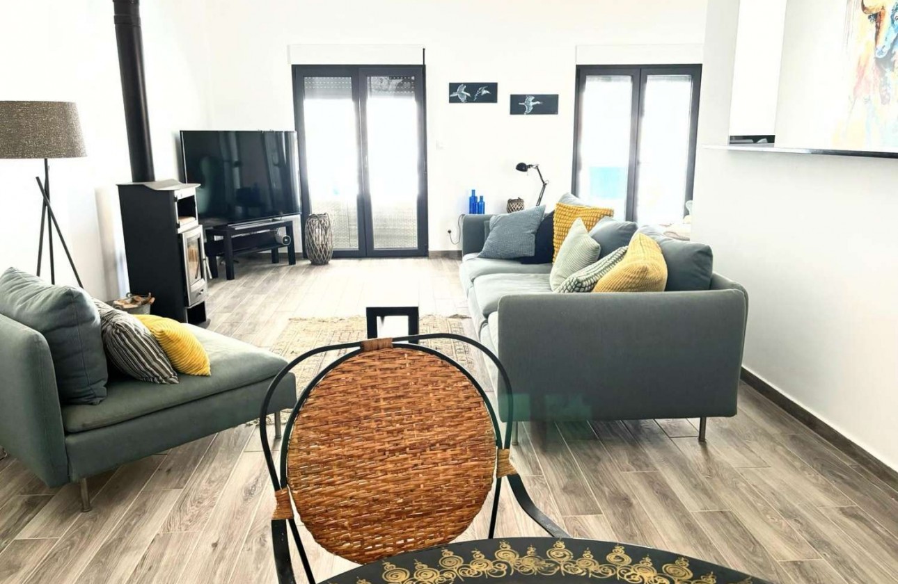 Resale - Chalet - Orihuela Costa - Punta Prima