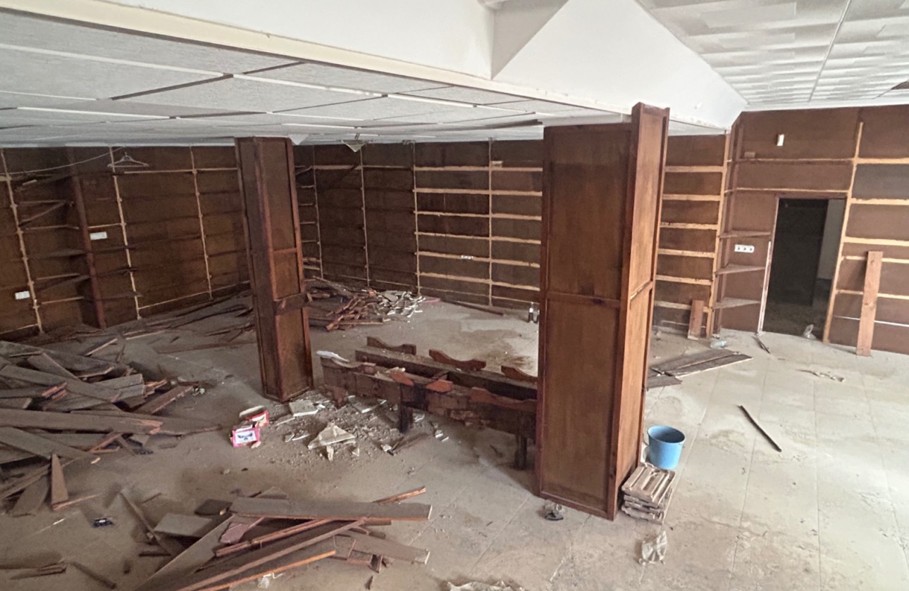 Resale - Commercial - Jacarilla