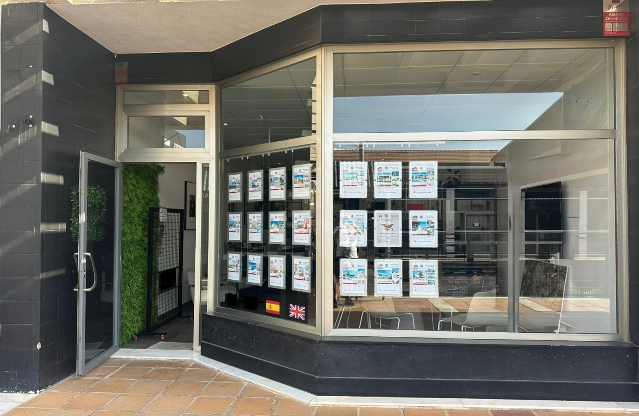 Resale - Commercial - Orihuela Costa - Playa Flamenca