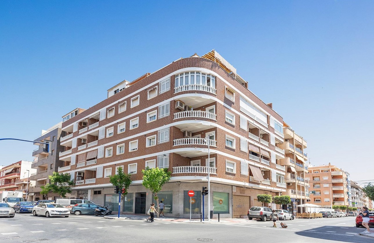Resale - Commercial - Torrevieja - Centro