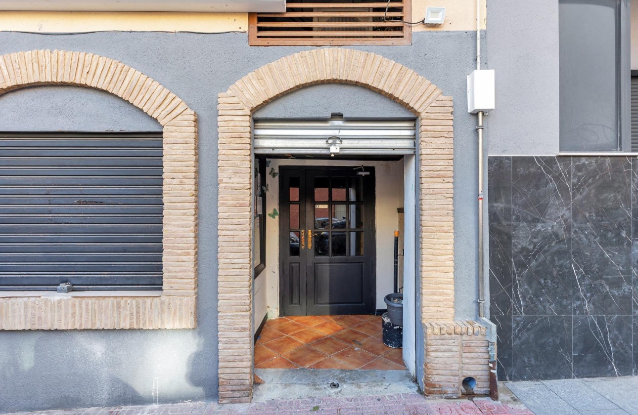 Resale - Commercial - Torrevieja - Estacion de autobuses