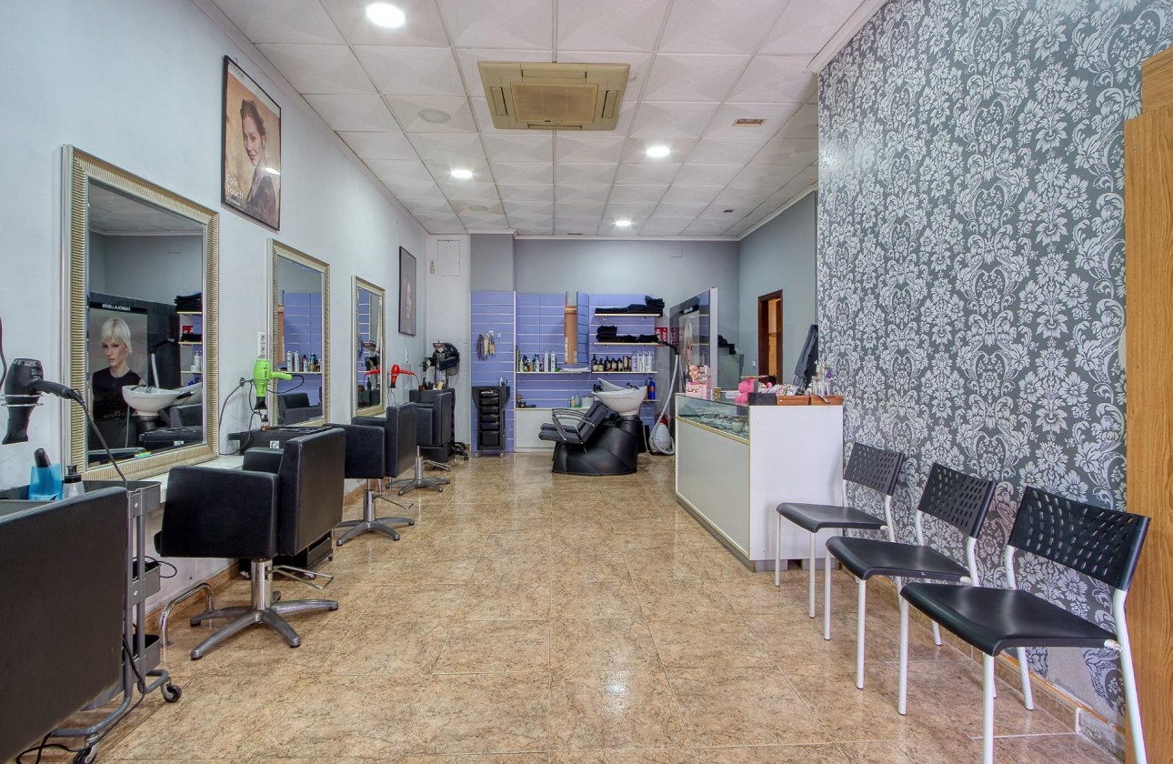 Resale - Commercial - Torrevieja - La Mata