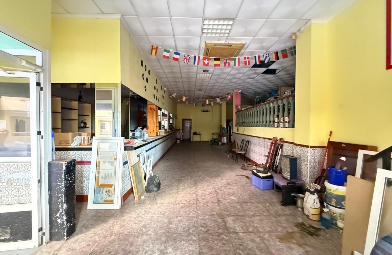 Resale - Commercial - Torrevieja - Playa del cura