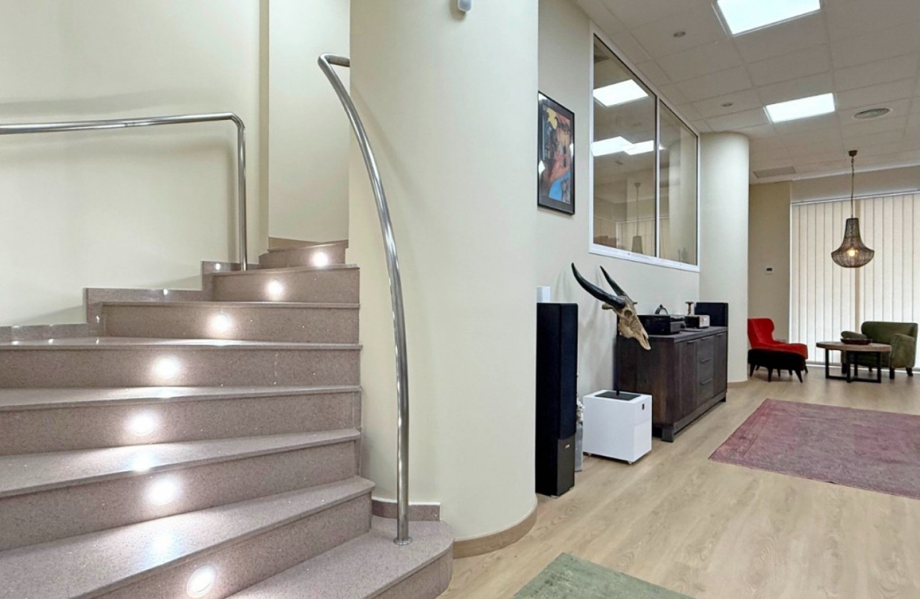 Resale - Commercial - Torrevieja