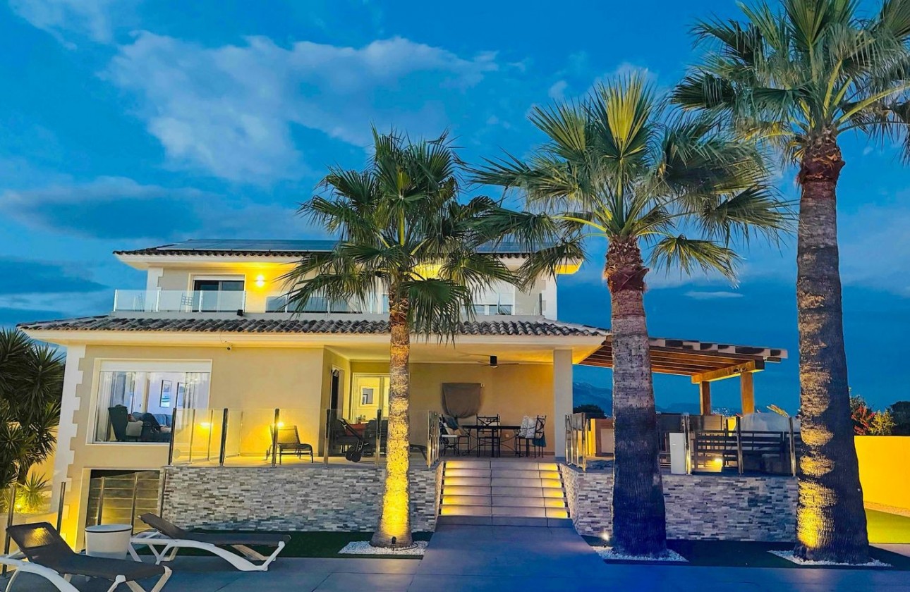 Resale - Detached Villa - Alfas del Pí - pueblo