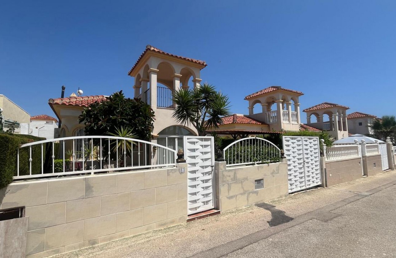 Resale - Detached Villa - Algorfa