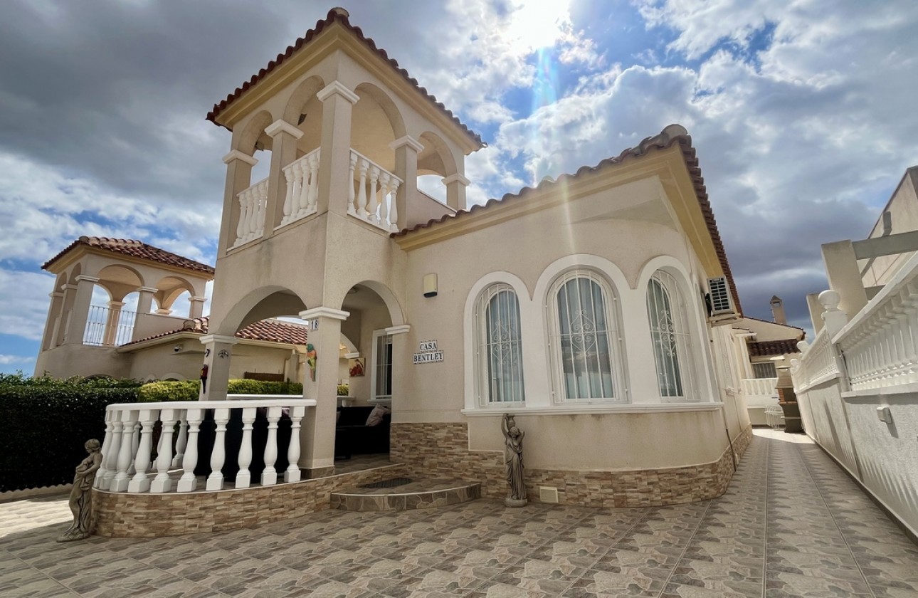 Resale - Detached Villa - Algorfa