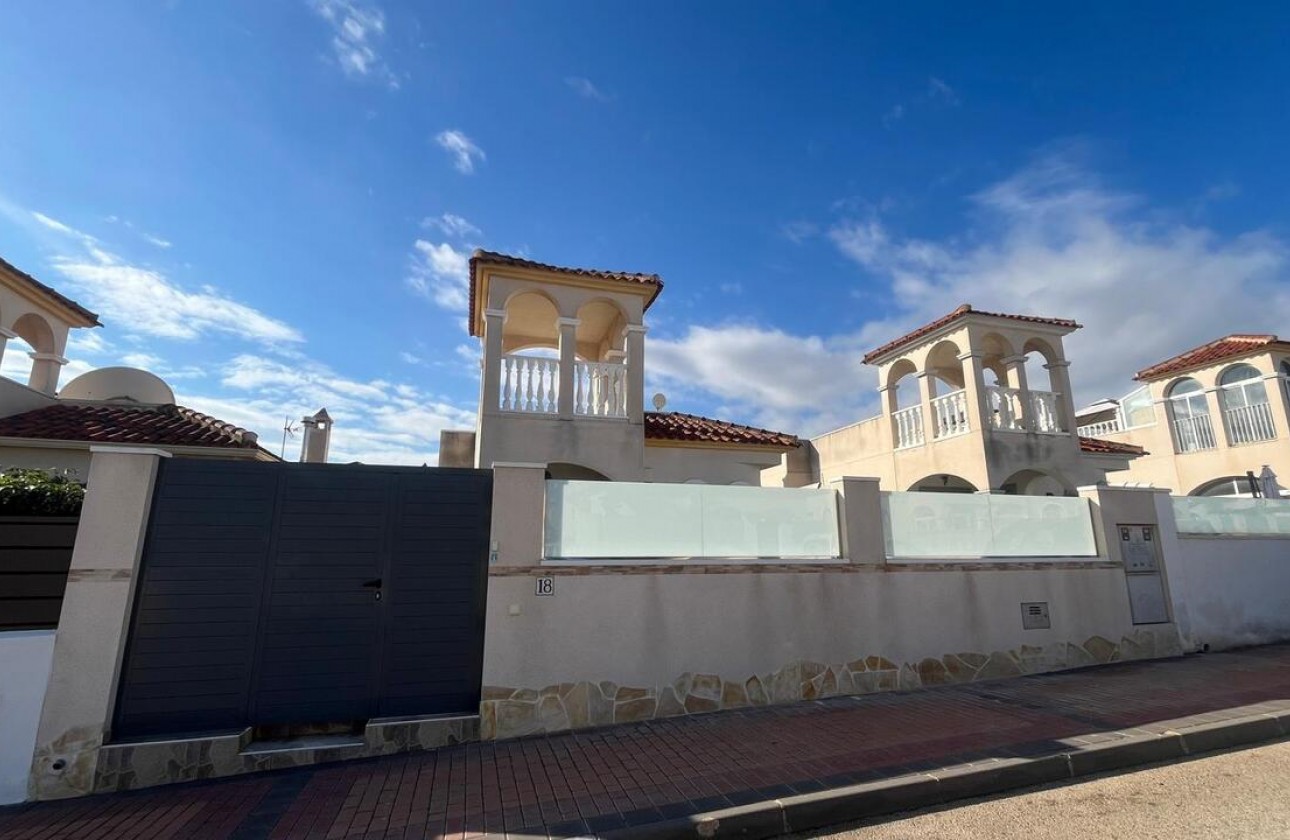 Resale - Detached Villa - Algorfa