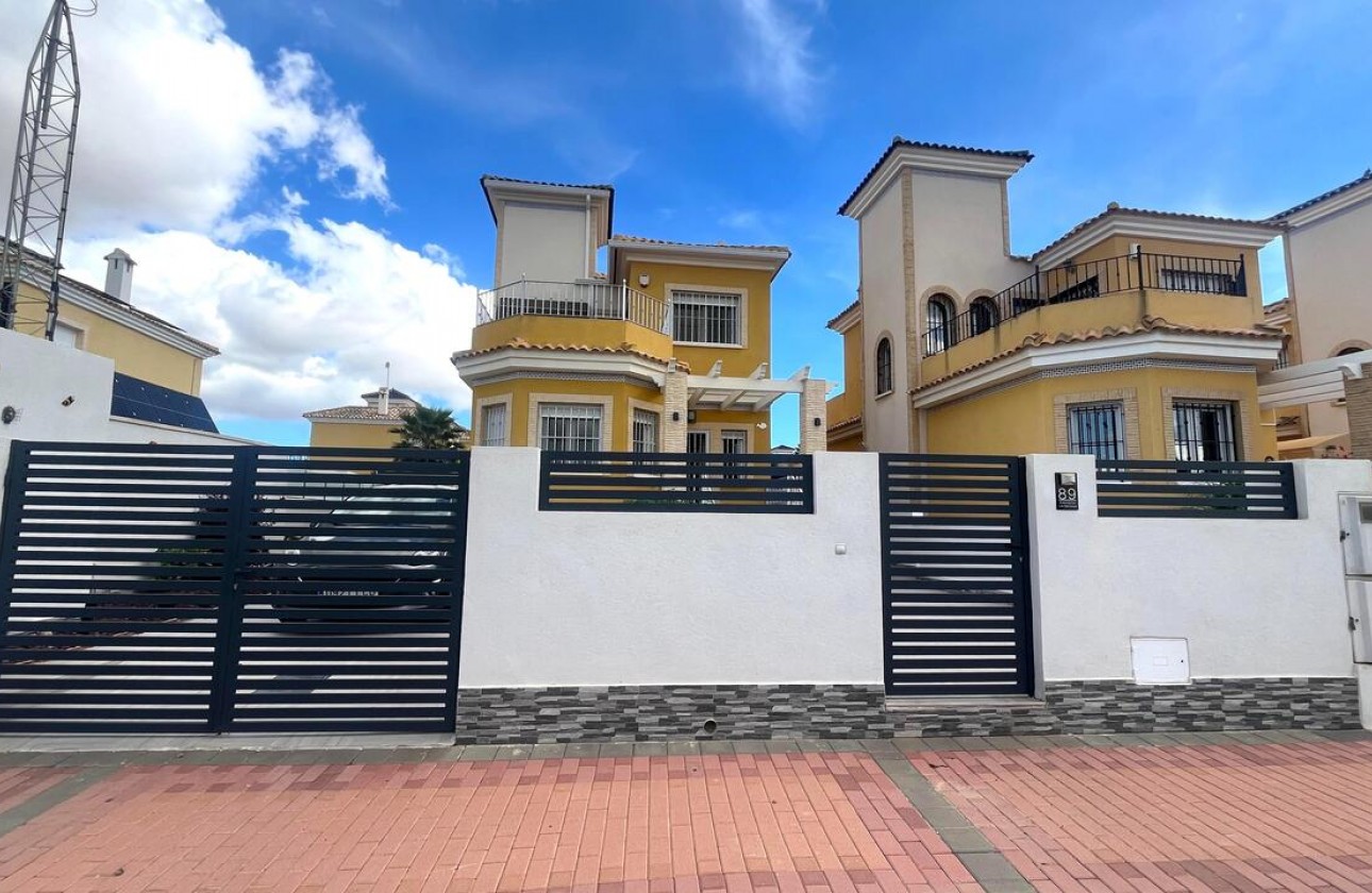 Resale - Detached Villa - Algorfa