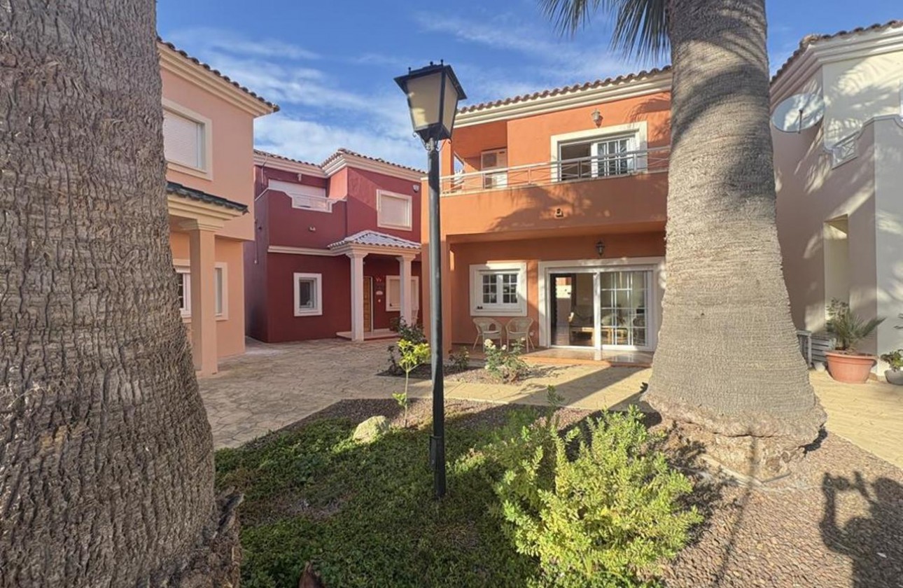 Resale - Detached Villa - Altaona Golf and Country Village - Altaona Golf - Country Village