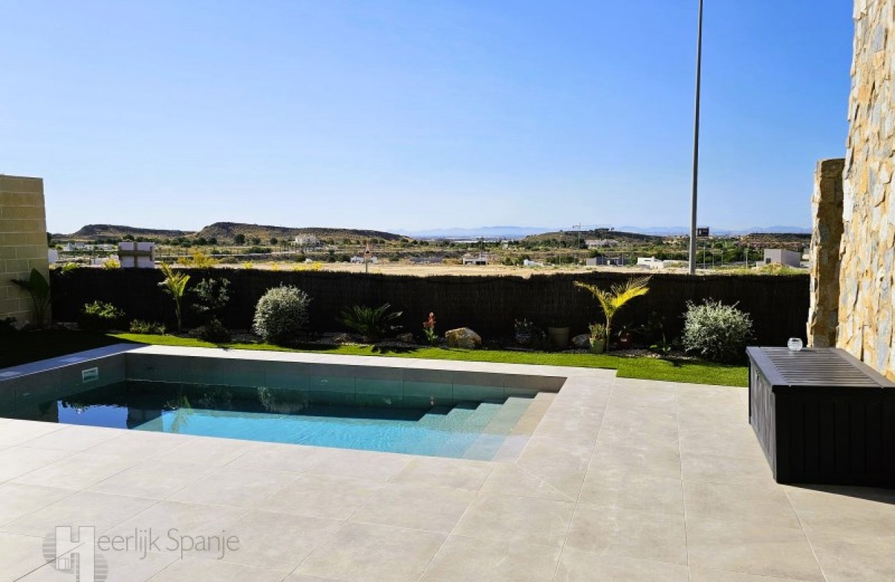 Resale - Detached Villa - Altaona Golf and Country Village - Murcia