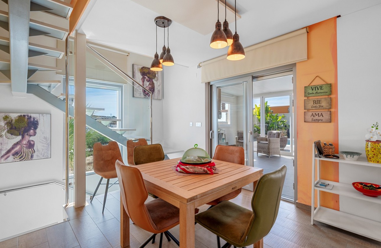 Resale - Detached Villa - Benijofar