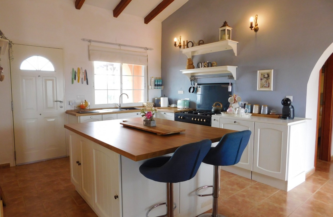 Resale - Detached Villa - Dolores