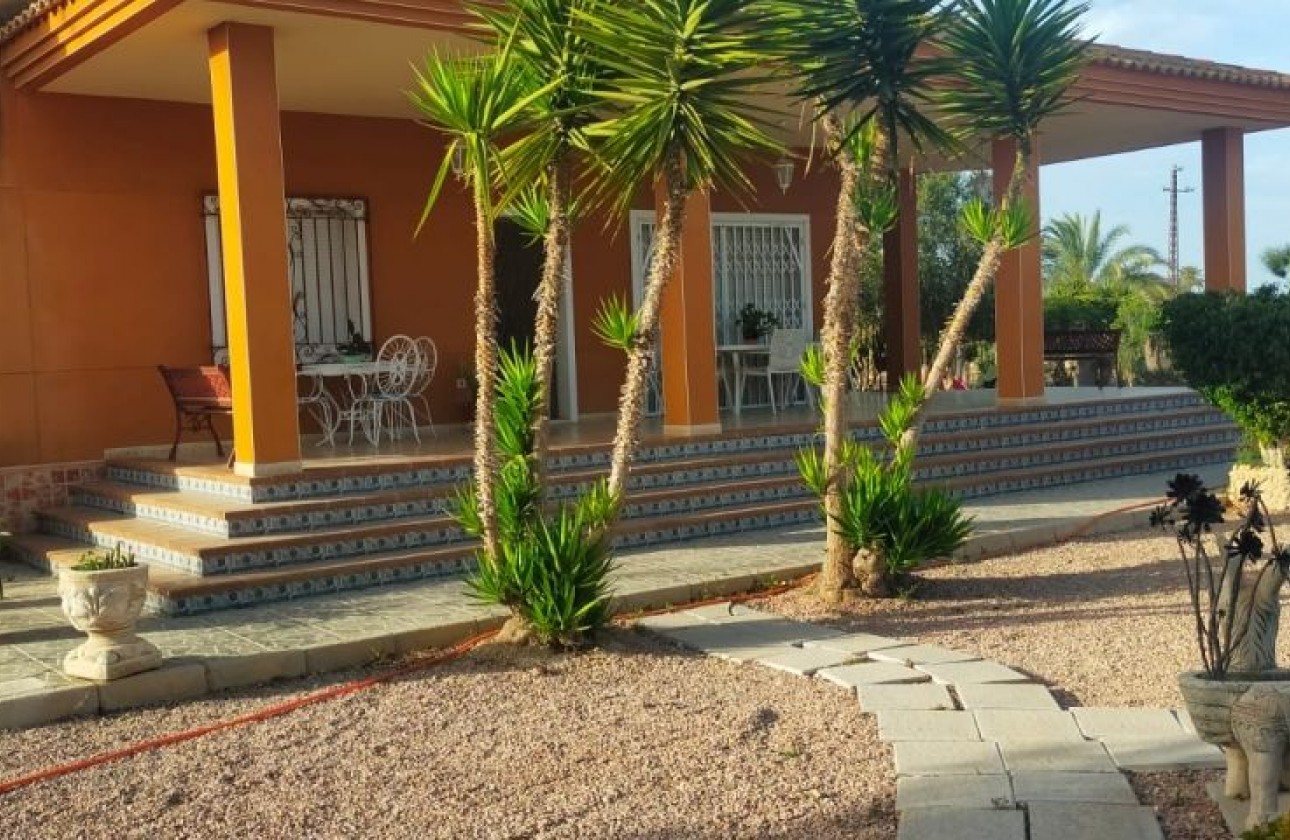 Resale - Detached Villa - Elche