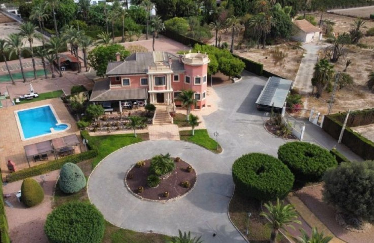 Resale - Detached Villa - Elche