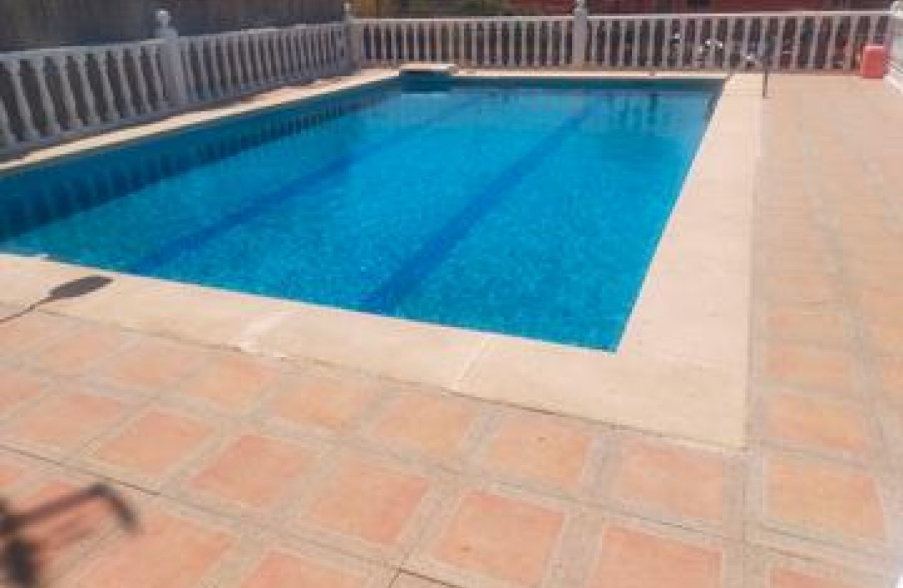 Resale - Detached Villa - Elche