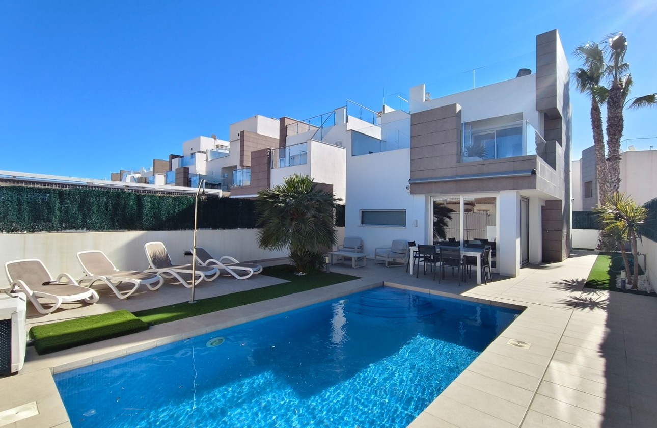 Resale - Detached Villa - Guardamar del Segura - EL RASO