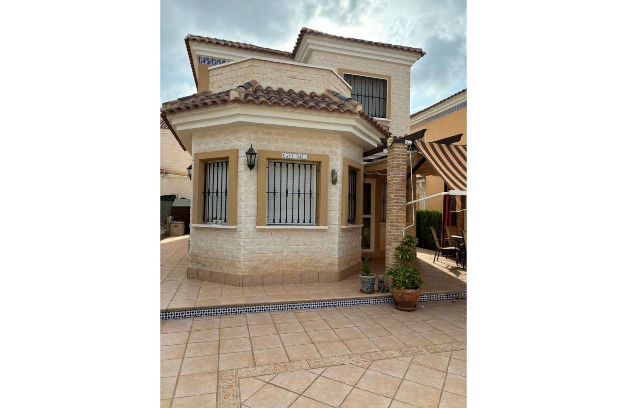 Resale - Detached Villa - Guardamar del Segura - raso