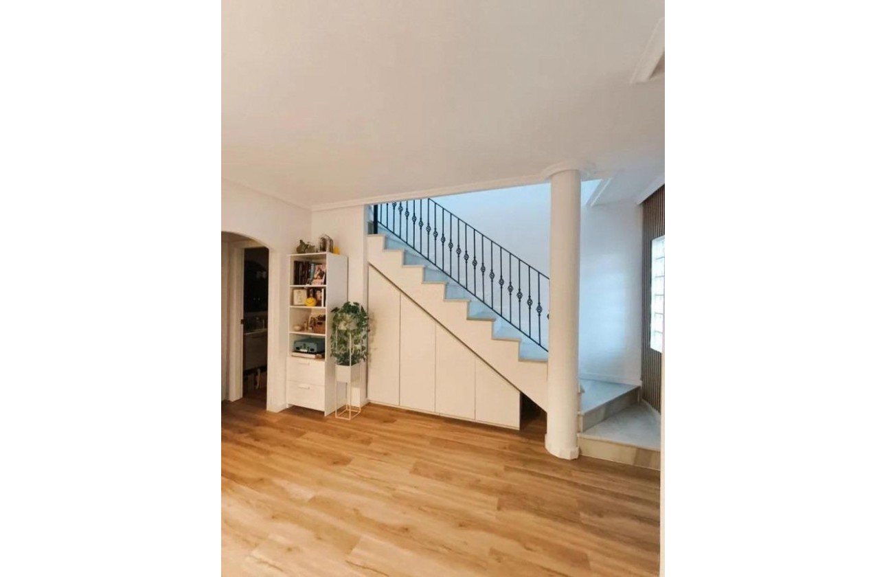 Resale - Detached Villa - Guardamar del Segura - Urb el raso