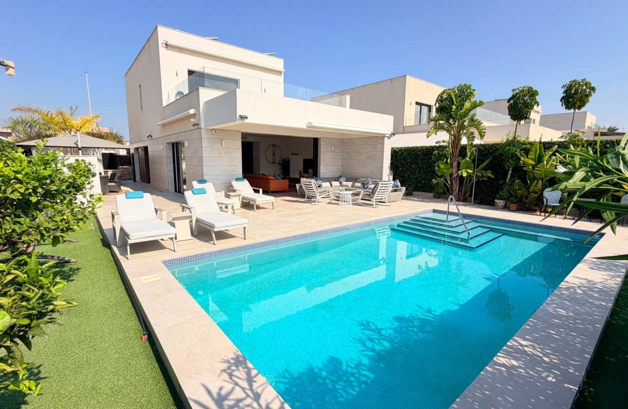 Resale - Detached Villa - Los Montesinos - Los Montesinos - Urb. La Herrada