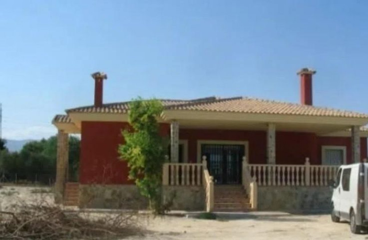 Resale - Detached Villa - Matola