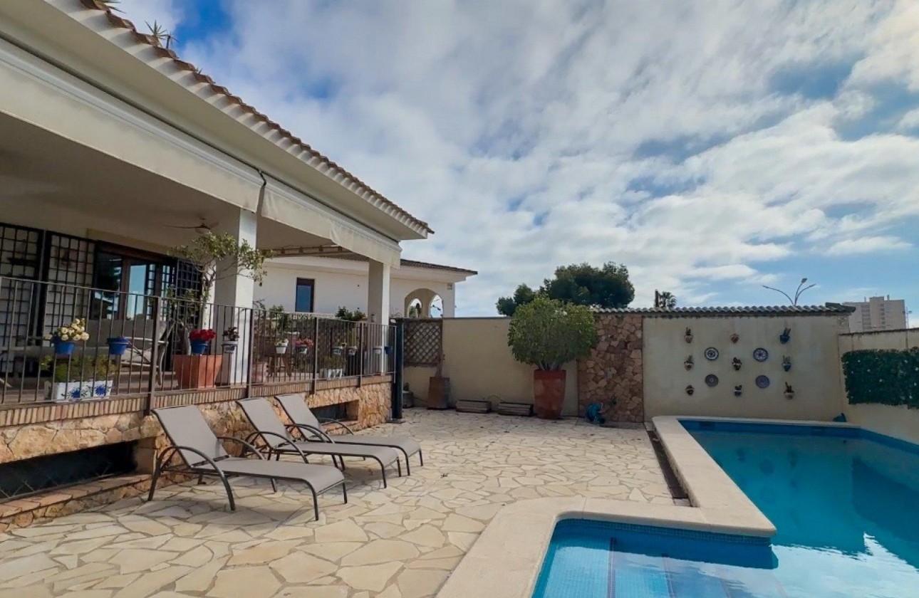 Resale - Detached Villa - Orihuela Costa - Campoamor