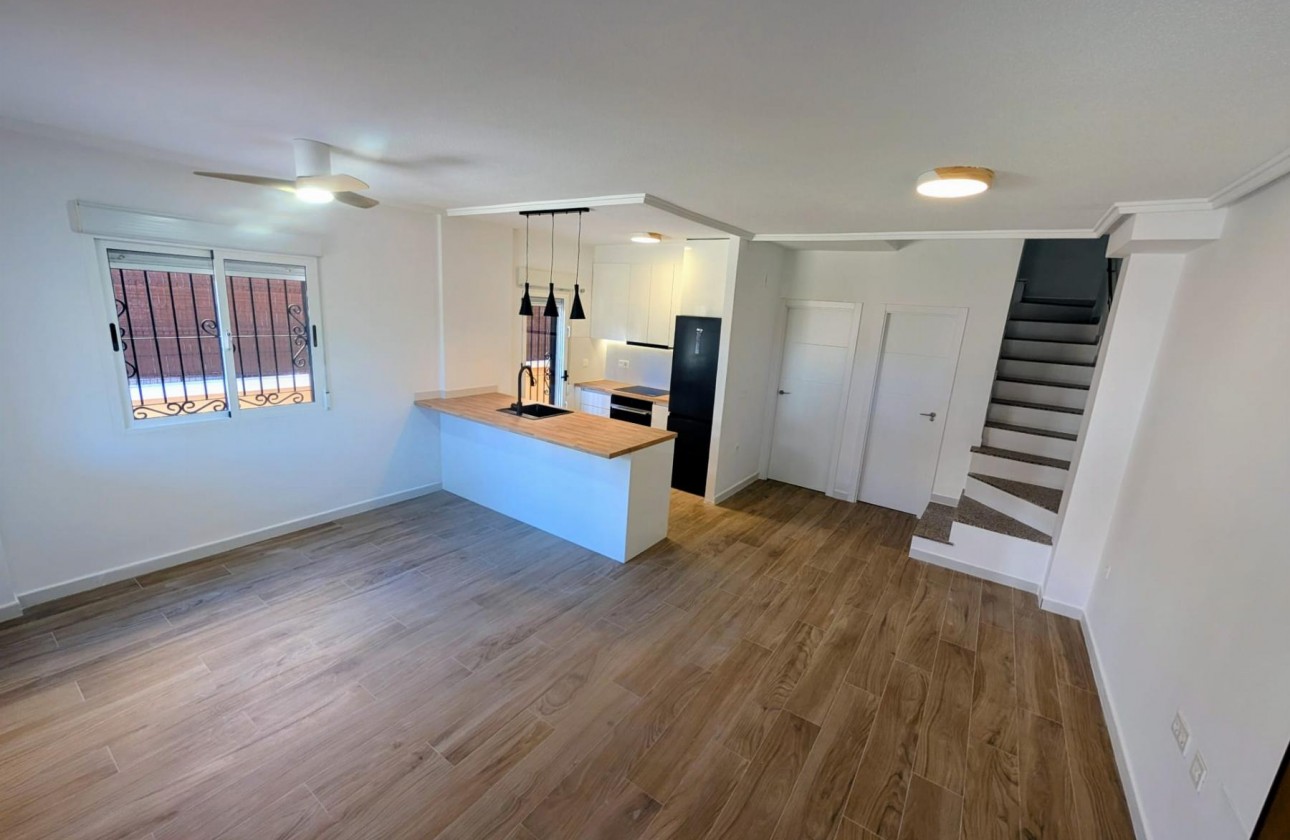 Resale - Detached Villa - Orihuela Costa - Costa Blanca