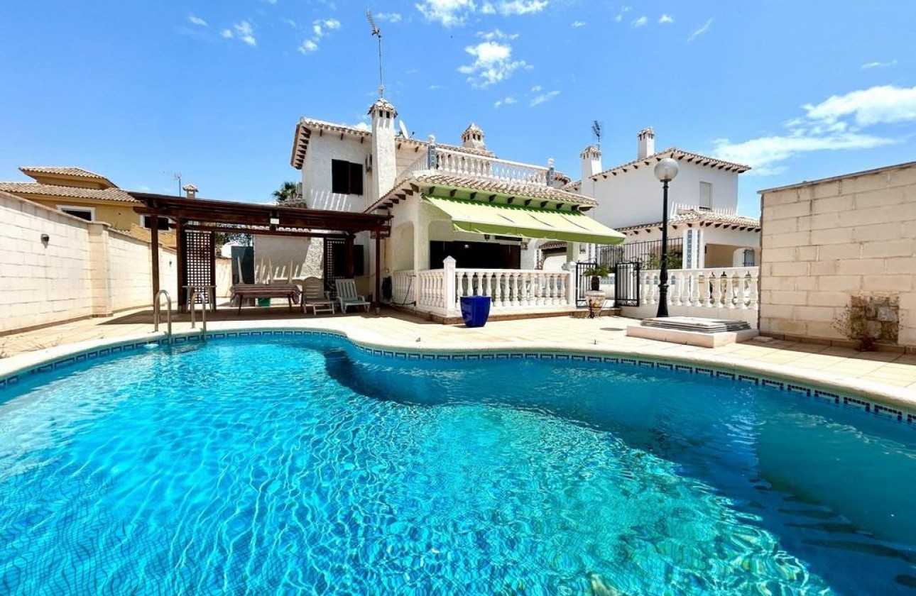 Resale - Detached Villa - Orihuela Costa - La Zenia