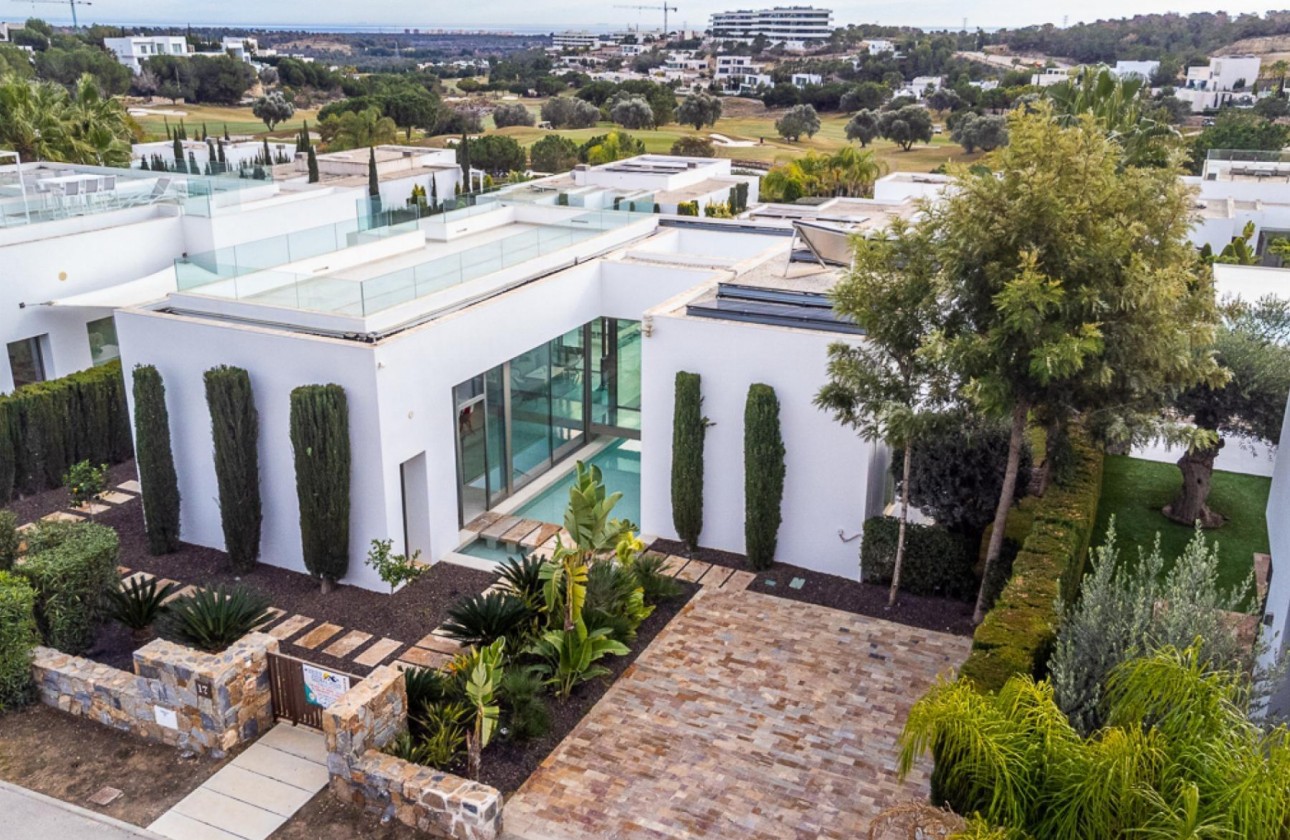 Resale - Detached Villa - Orihuela Costa - Las Colinas Golf