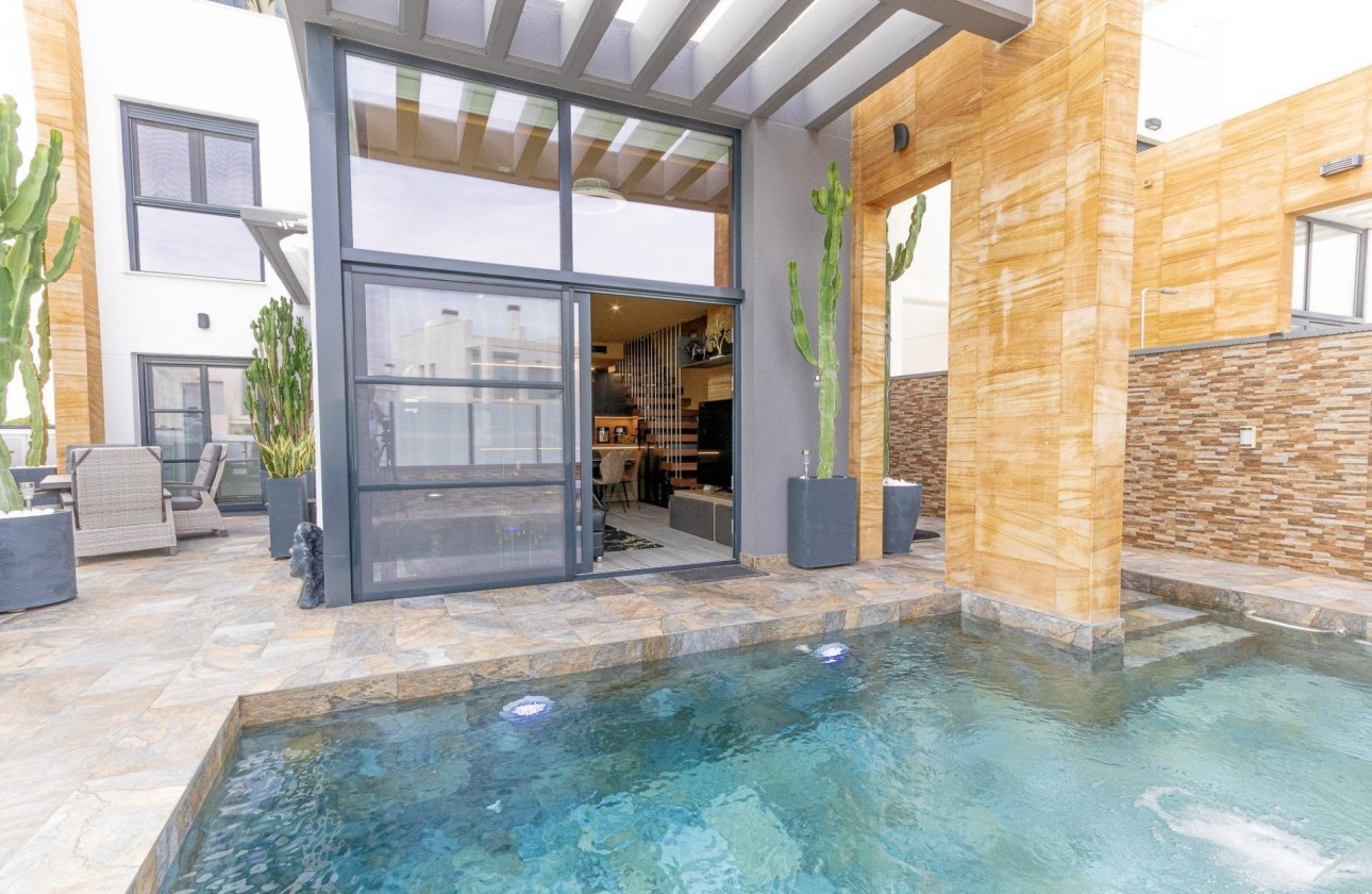 Resale - Detached Villa - Orihuela Costa - Lomas de Cabo Roig