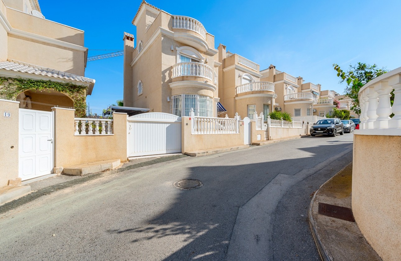 Resale - Detached Villa - Orihuela Costa - Los Altos