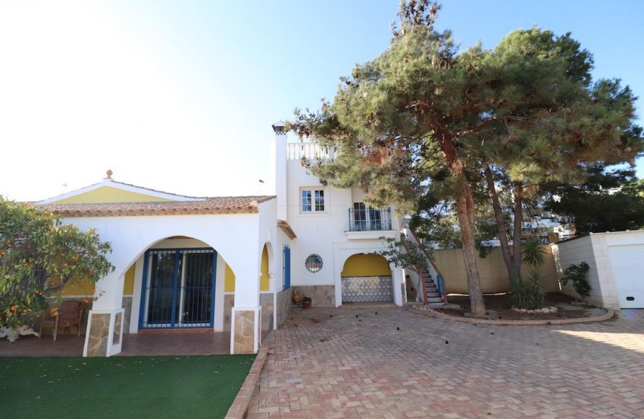 Resale - Detached Villa - Orihuela Costa - Los Dolses