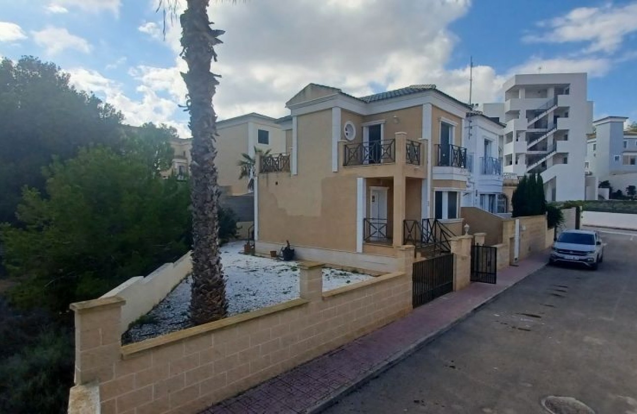 Resale - Detached Villa - Orihuela Costa - Orihuela