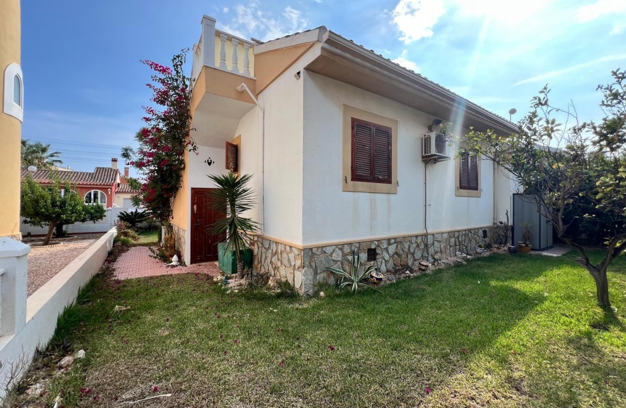 Resale - Detached Villa - Orihuela Costa - Punta Prima