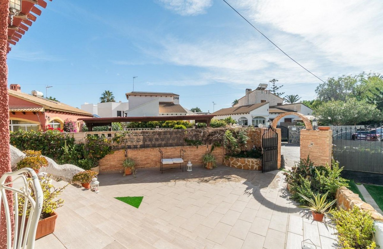 Resale - Detached Villa - Orihuela Costa - Punta Prima