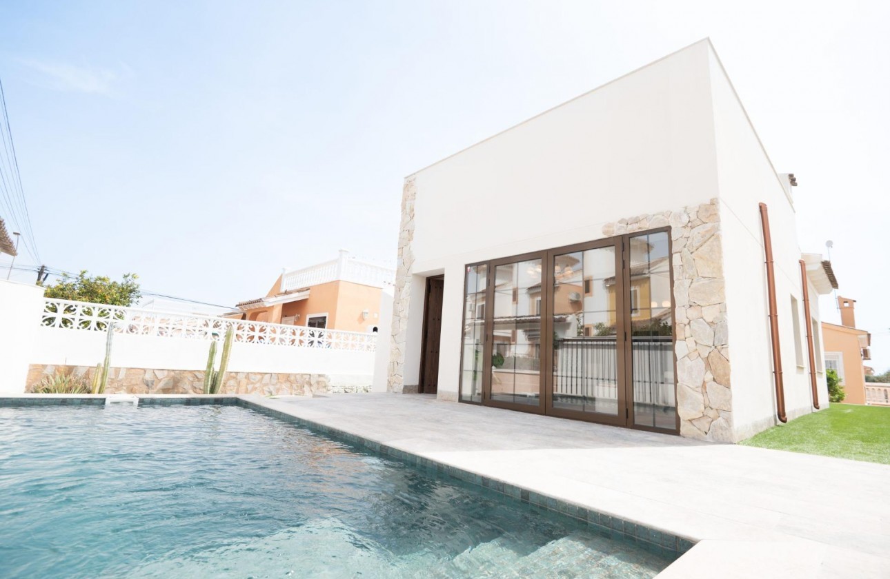 Resale - Detached Villa - Orihuela Costa - Punta Prima