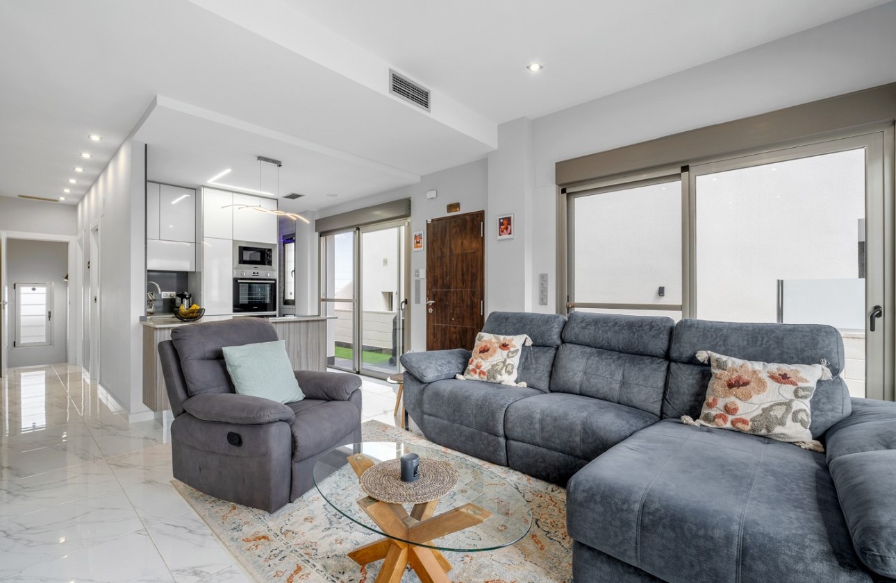 Resale - Detached Villa - Orihuela Costa - Villamartin*