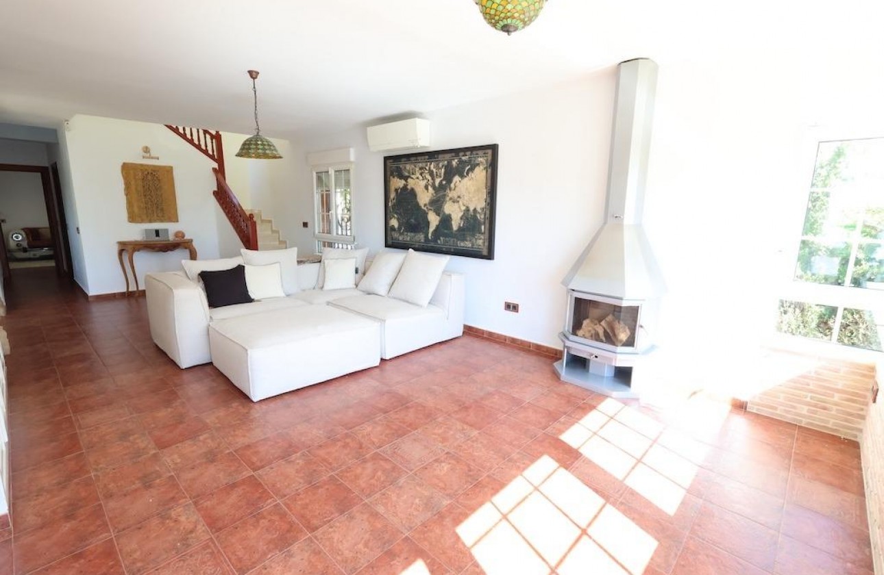 Resale - Detached Villa - Orihuela Costa - Villamartin