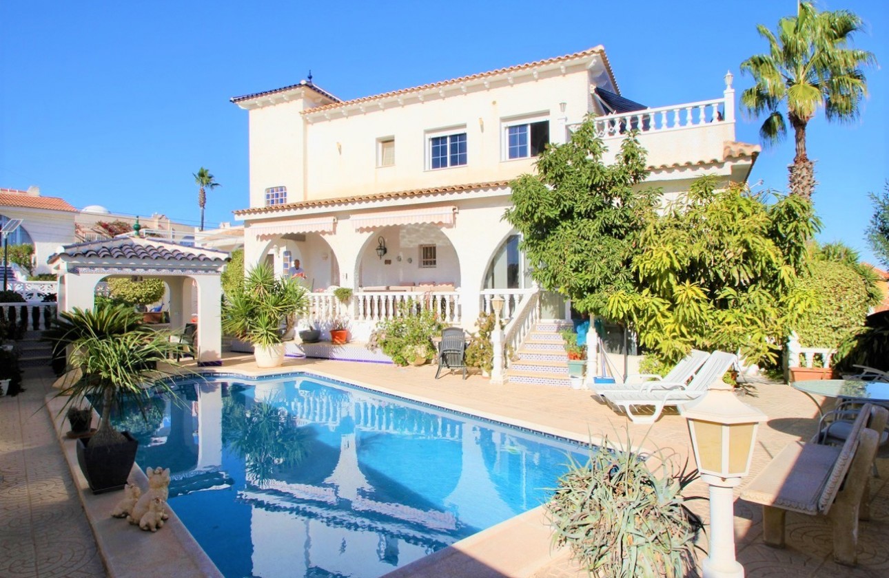 Resale - Detached Villa - Orihuela Costa - Villamartín
