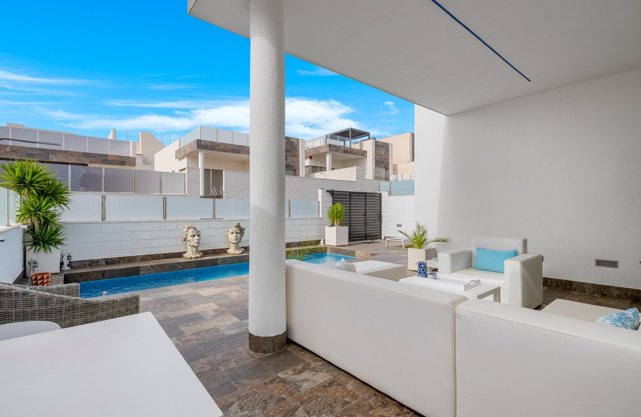 Resale - Detached Villa - Orihuela Costa - Villamartín