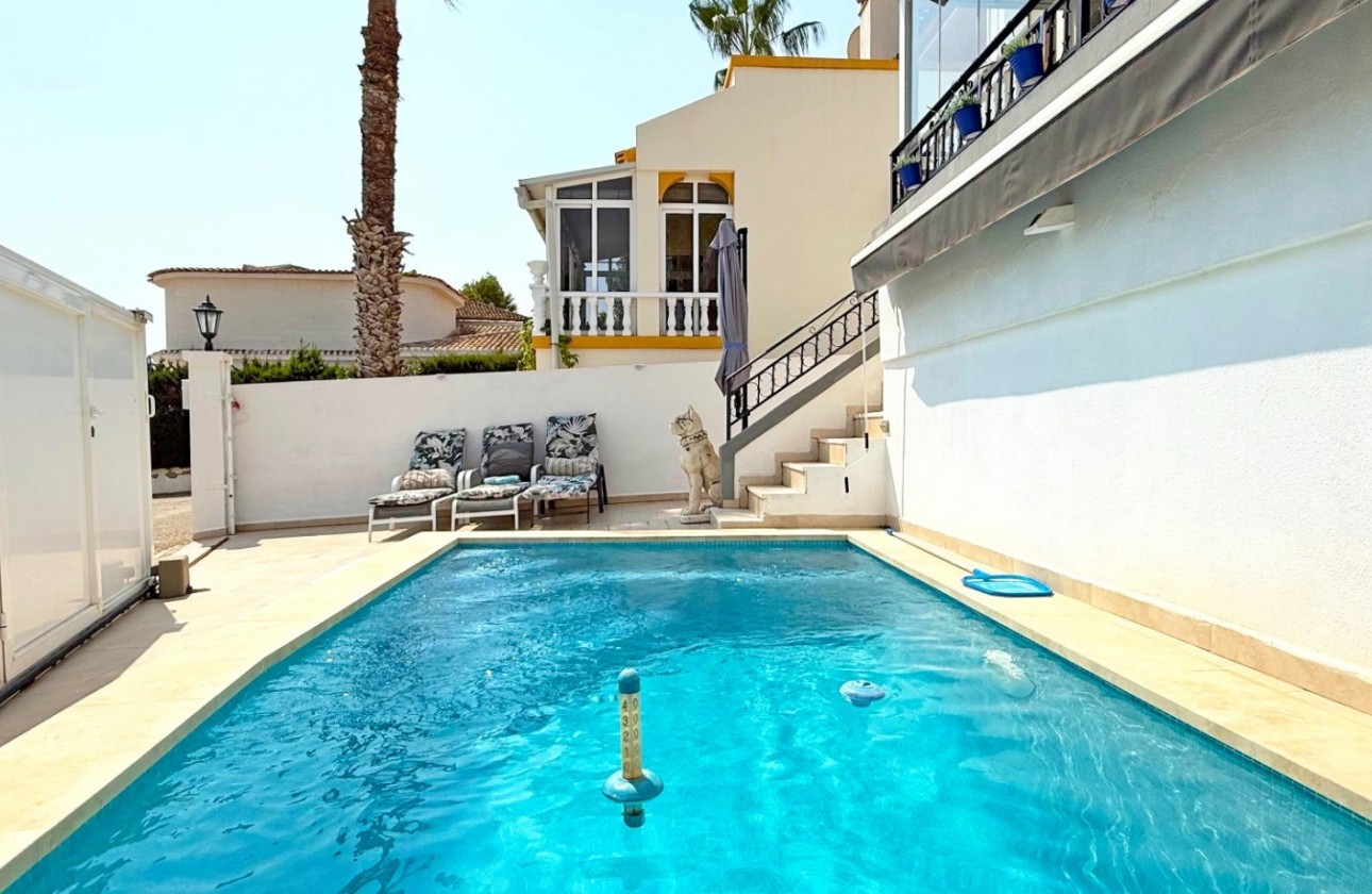 Resale - Detached Villa - Orihuela Costa - Villamartín
