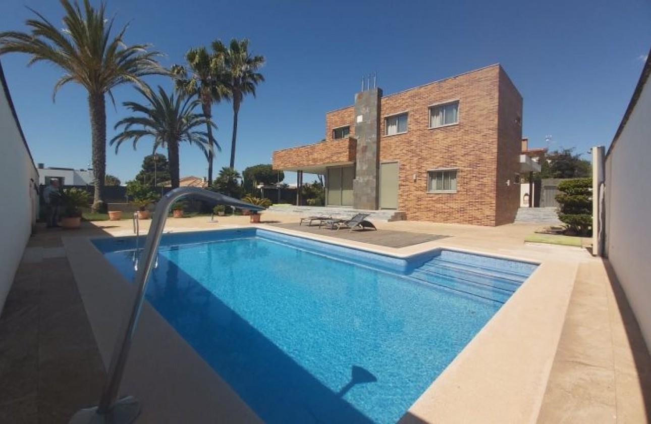 Resale - Detached Villa - Orihuela Costa