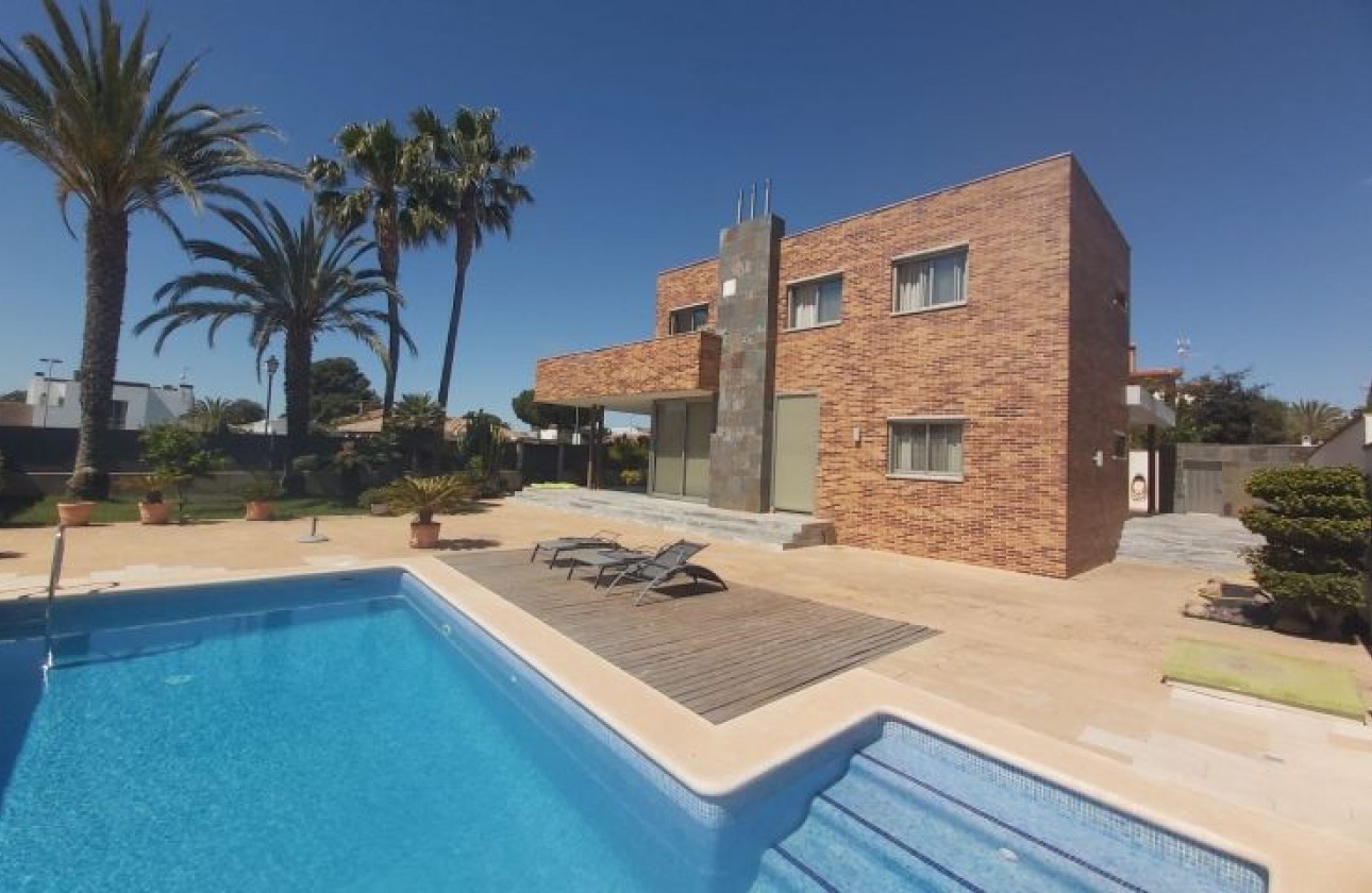 Resale - Detached Villa - Orihuela Costa