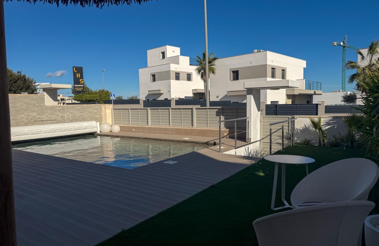 Resale - Detached Villa - San Miguel de Salinas - Bellavista