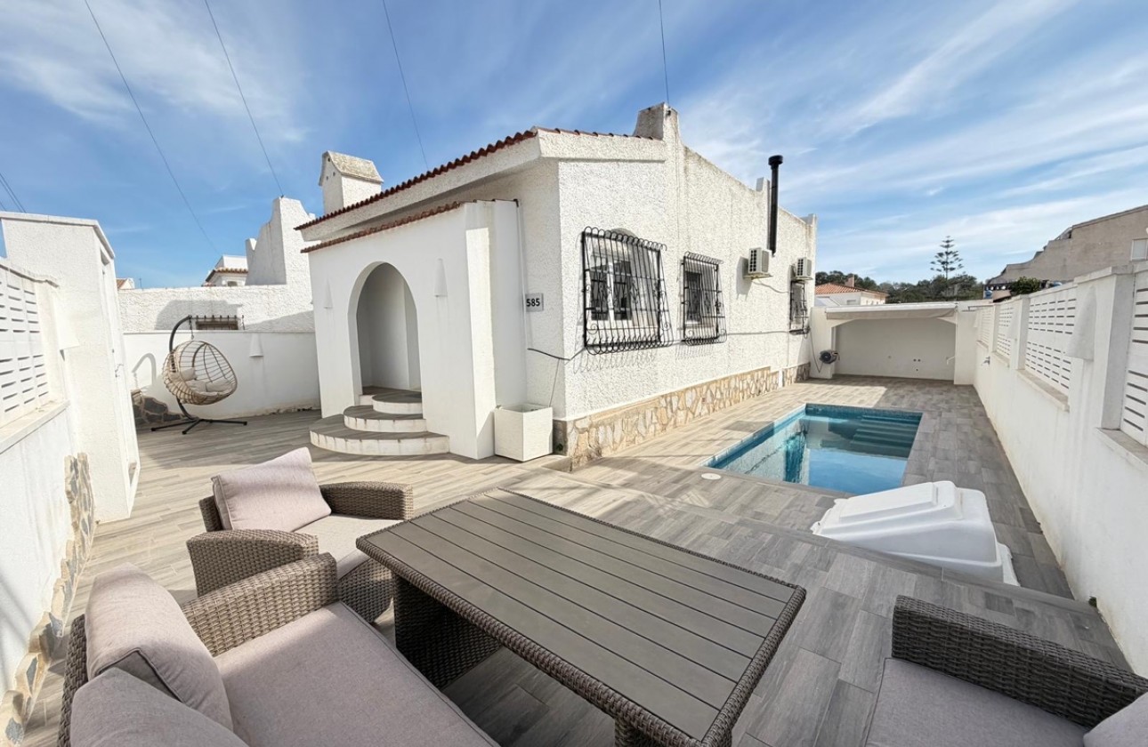 Resale - Detached Villa - San Miguel de Salinas - BLUE LAGOON