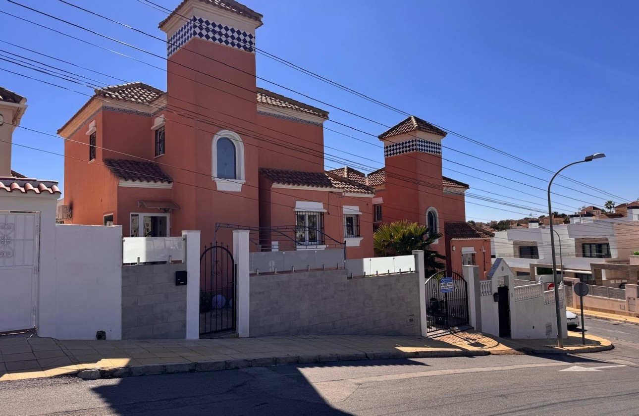 Resale - Detached Villa - San Miguel de Salinas - BLUE LAGOON