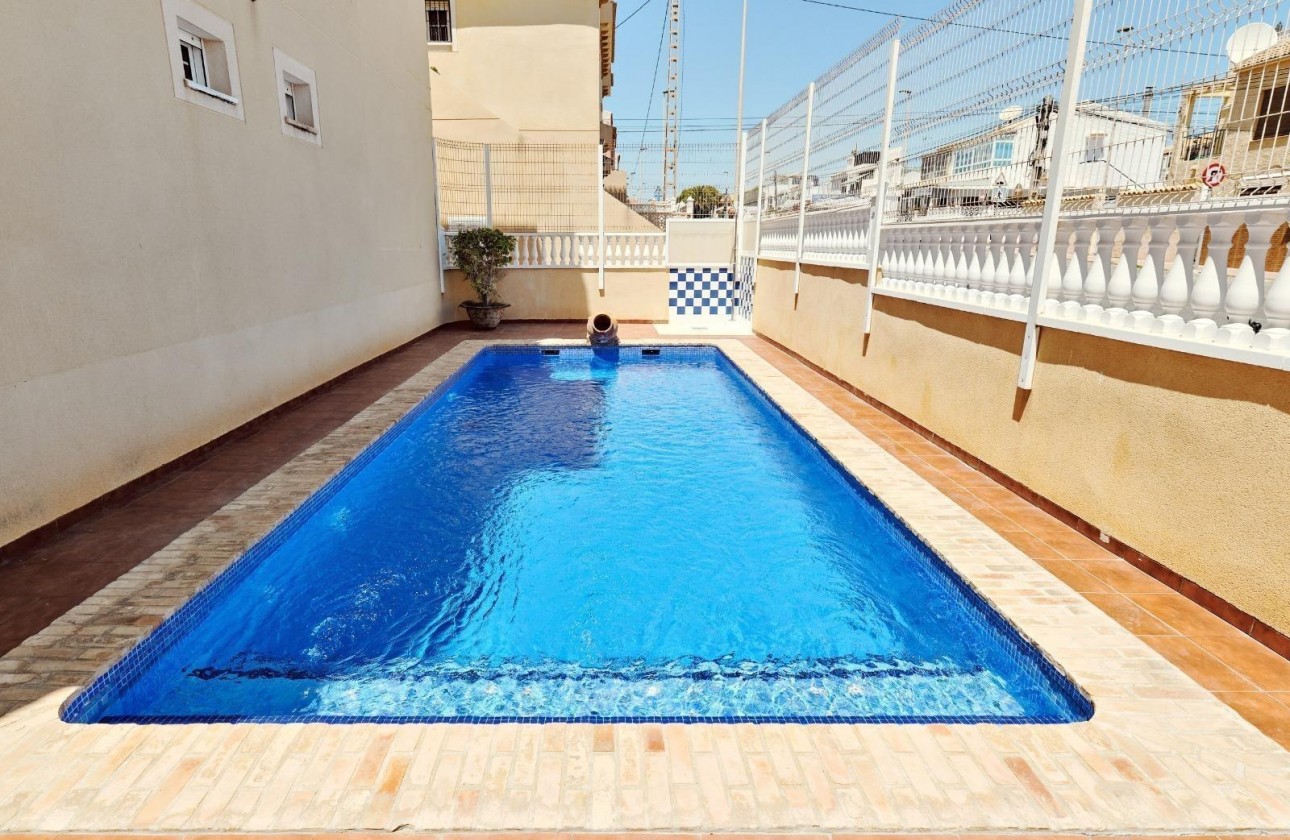 Resale - Detached Villa - Torrevieja - Cabo cervera