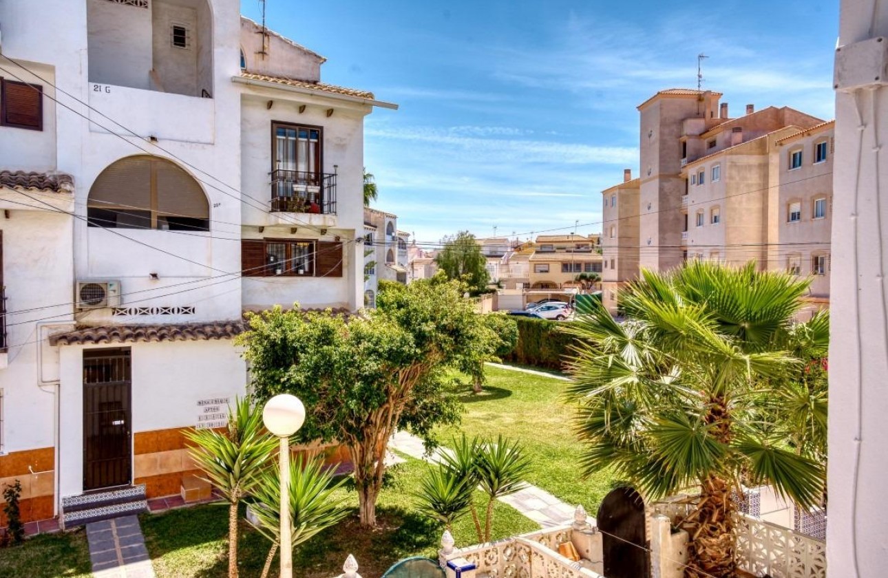 Resale - Detached Villa - Torrevieja - Calas blanca