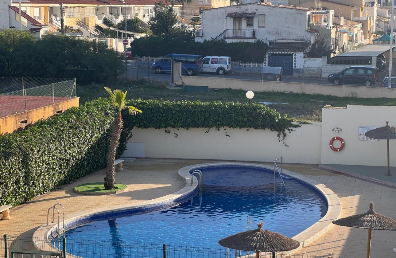 Resale - Detached Villa - Torrevieja - Calas blanca